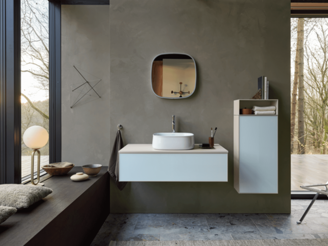 Duravit Zencha Möbel und Spiegel für das Badezimmer.
