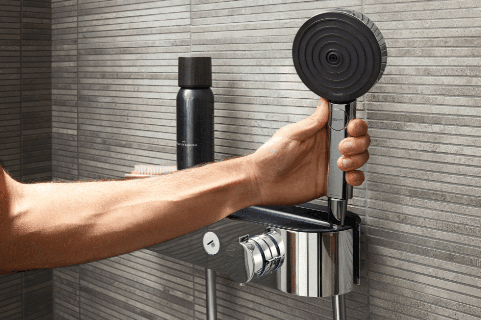 hansgrohe Pulsify Brausthermostat mit Handbrause.