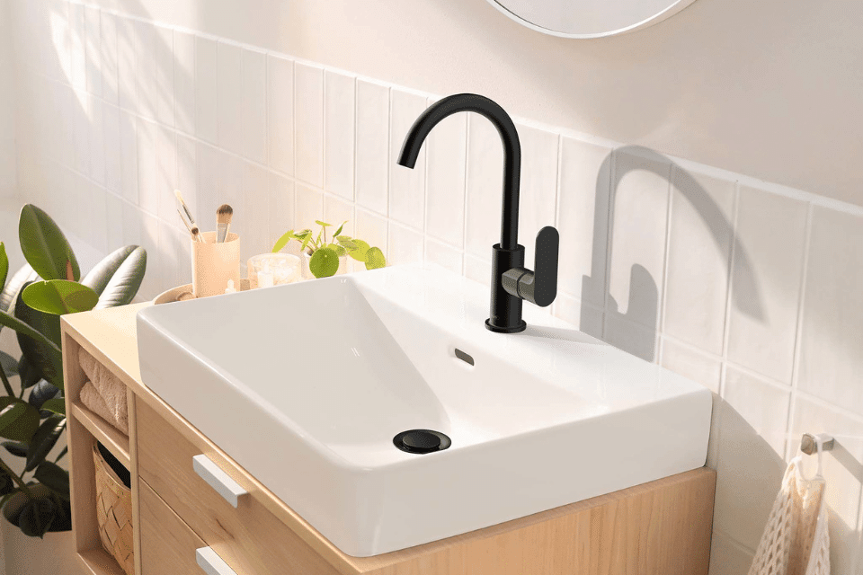 hansgrohe Rebris Waschtischarmatur in Schwarz.