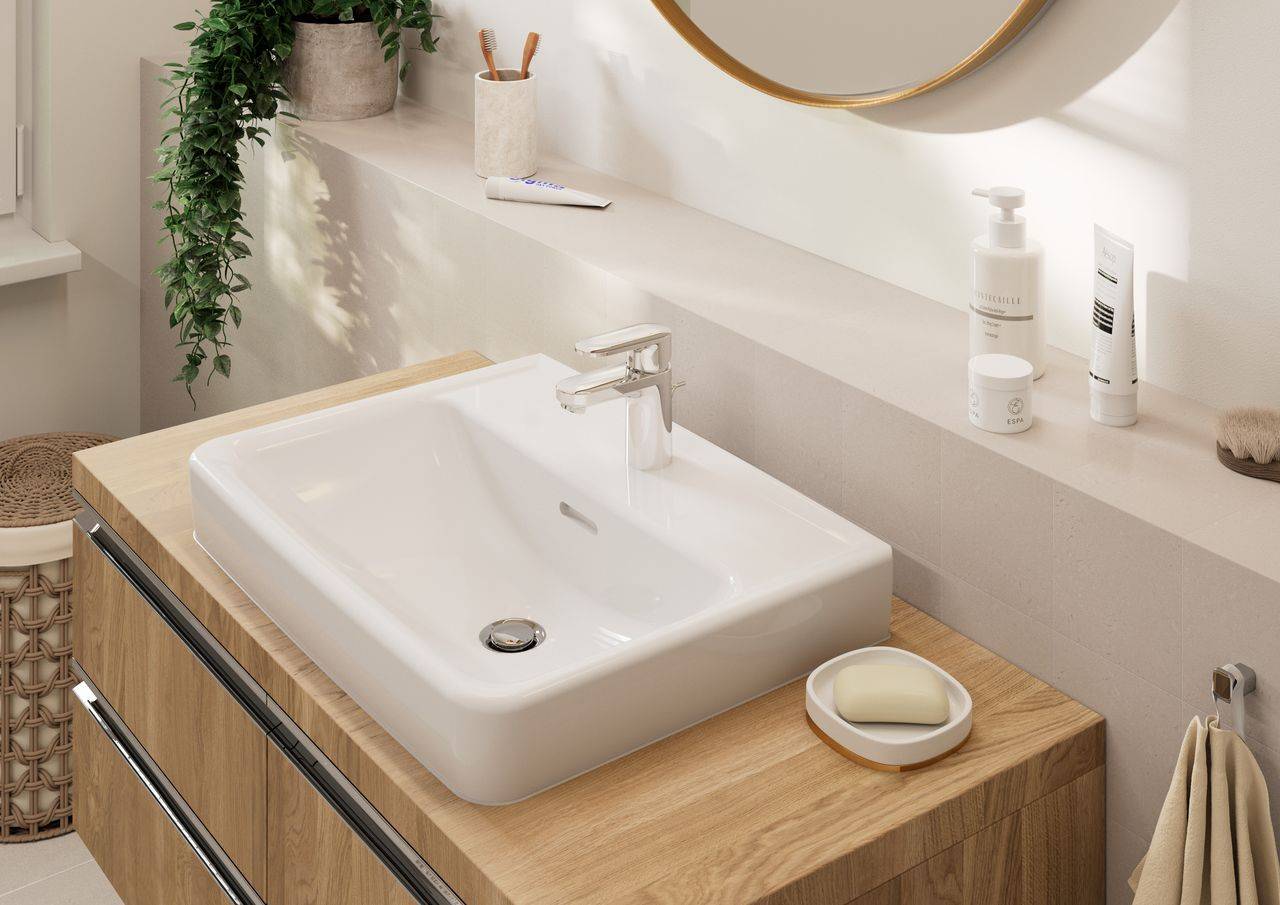 Vernis Blend Single Lever Washbasin Mixer 70 CoolStart with Draw Bar Drain Assembly