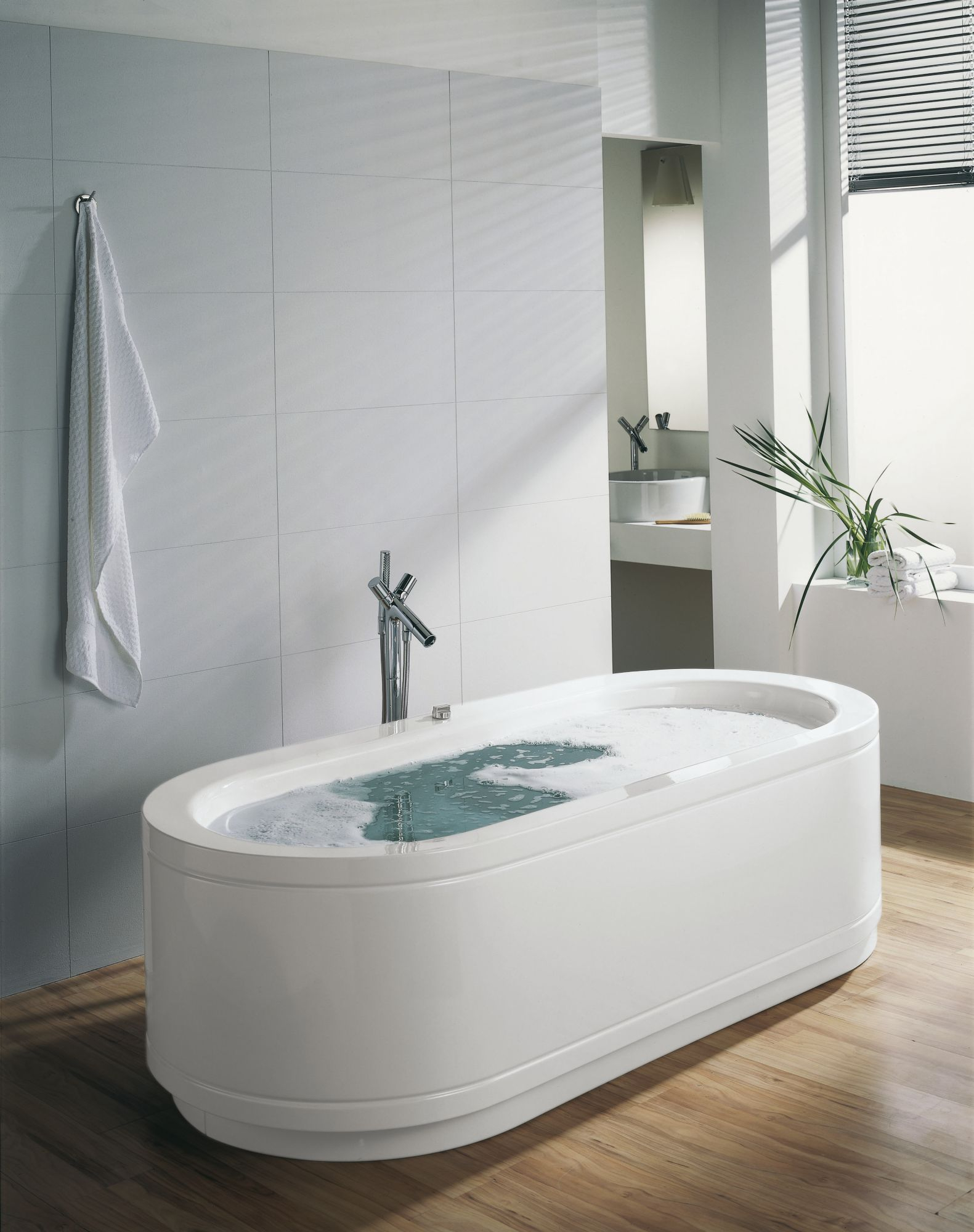 Starlet Oval Oval-Badewanne