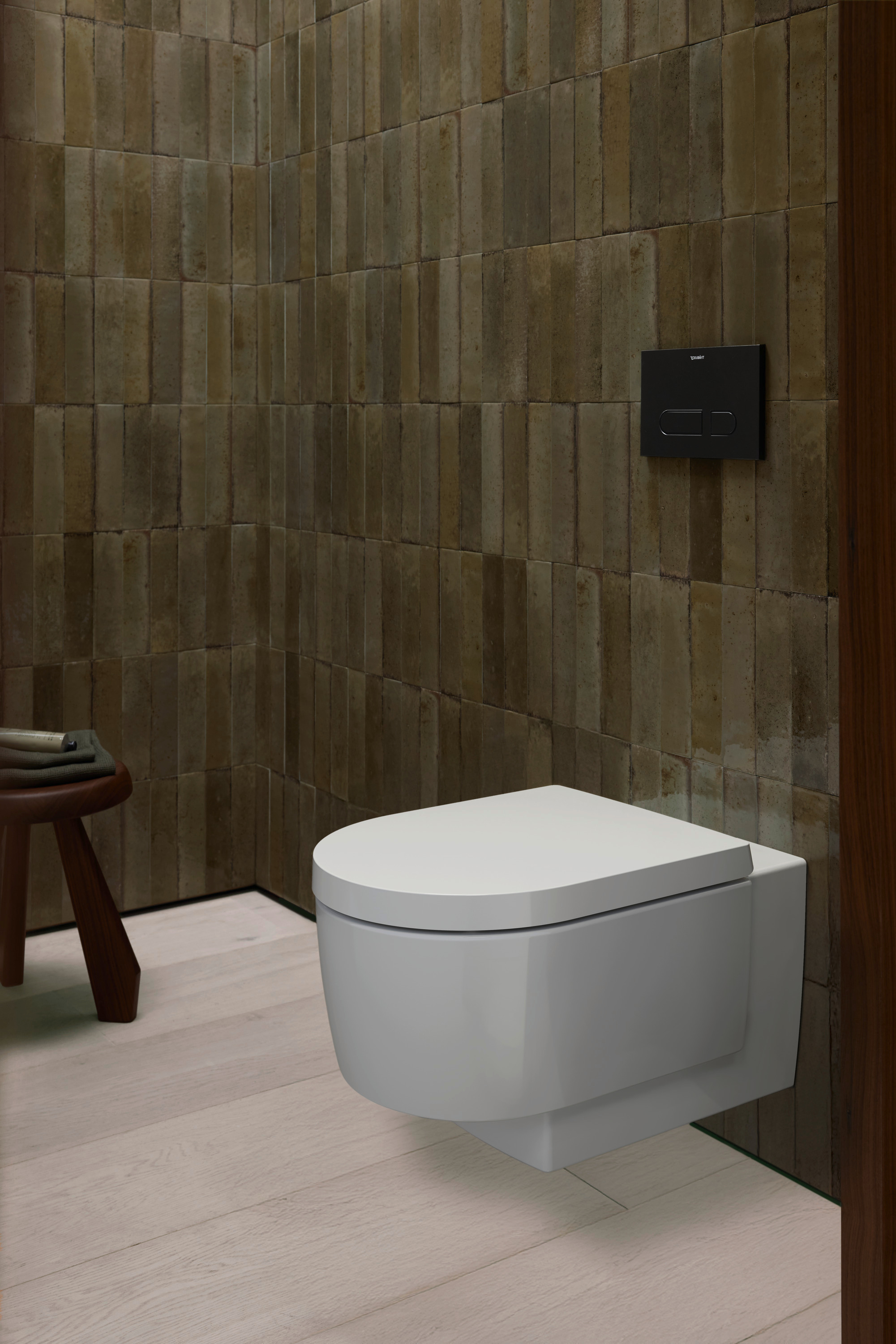 Balcoon wall-hung WC
