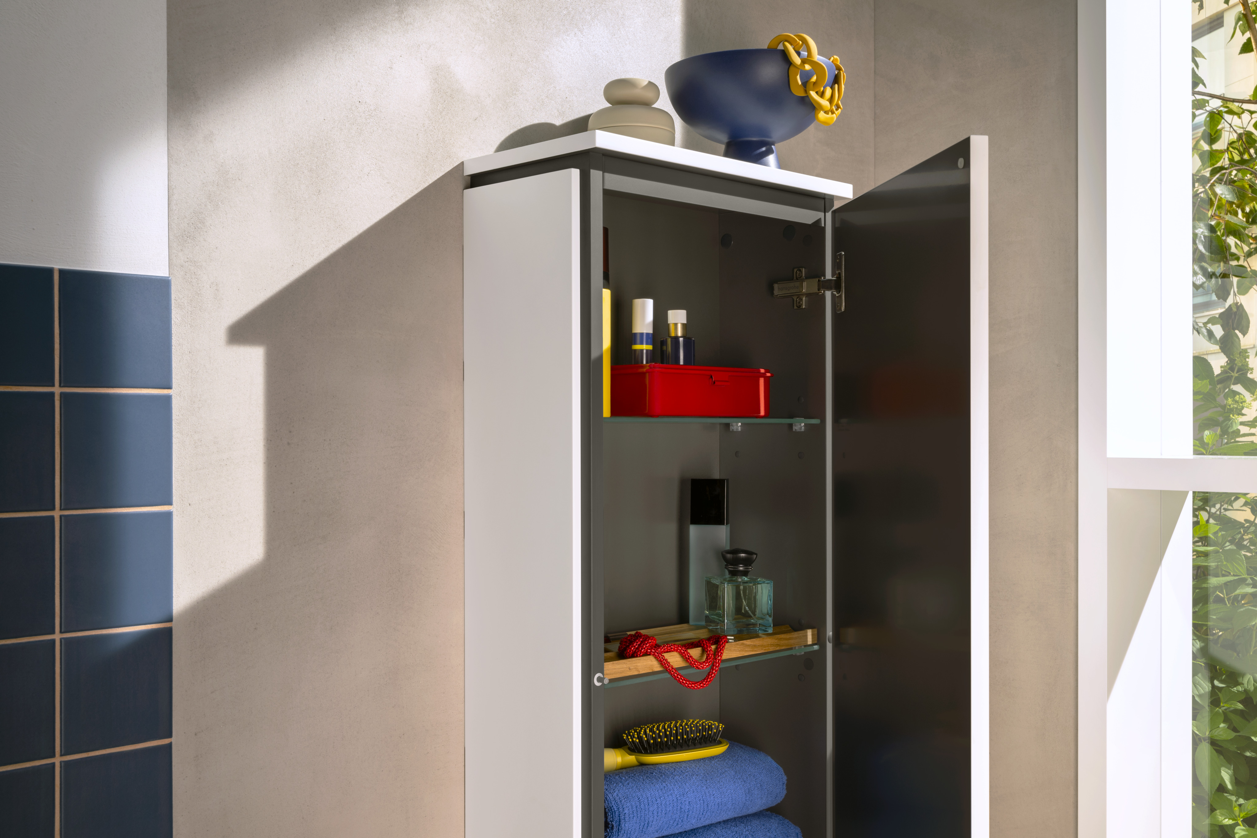 Hansgrohe Xilesa E Halbhochschrank 400/200, Türanschlag rechts