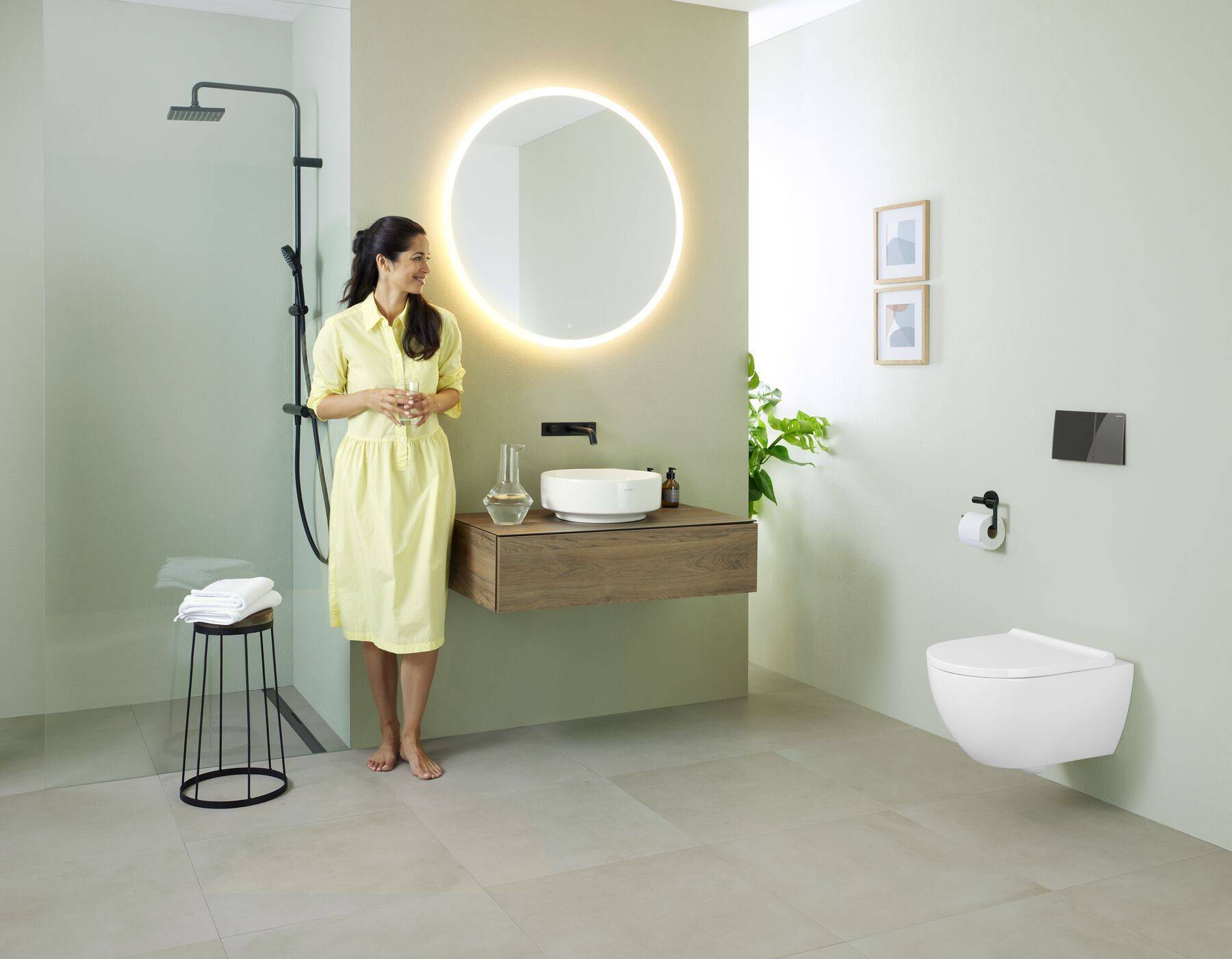 Acanto Set Wand-WC Tiefspüler, geschlossene Form, TurboFlush, mit WC Sitz
