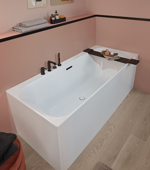 Wannenrandarmatur in Schwarzmatt.