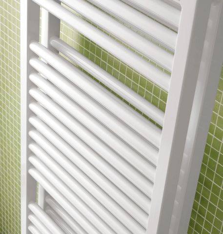 Universal Badheizkörper für Warmwasseranschluss, doppellagig, Modell HUD-180-050