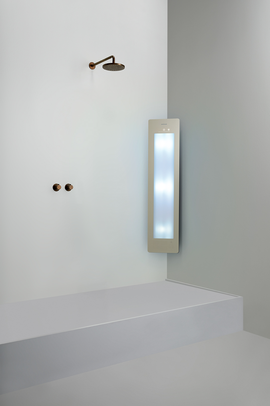 Round Line Plus/M Infrarot und UV-Stahler für Dusche