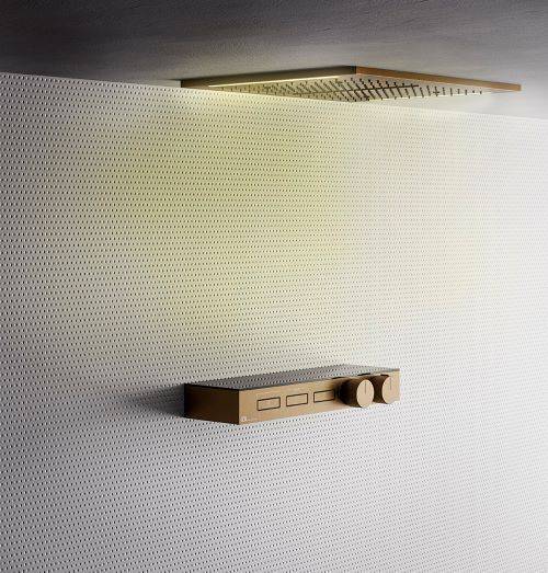 Gessi Duschsystem. Gessi Duschsystem in Gold.