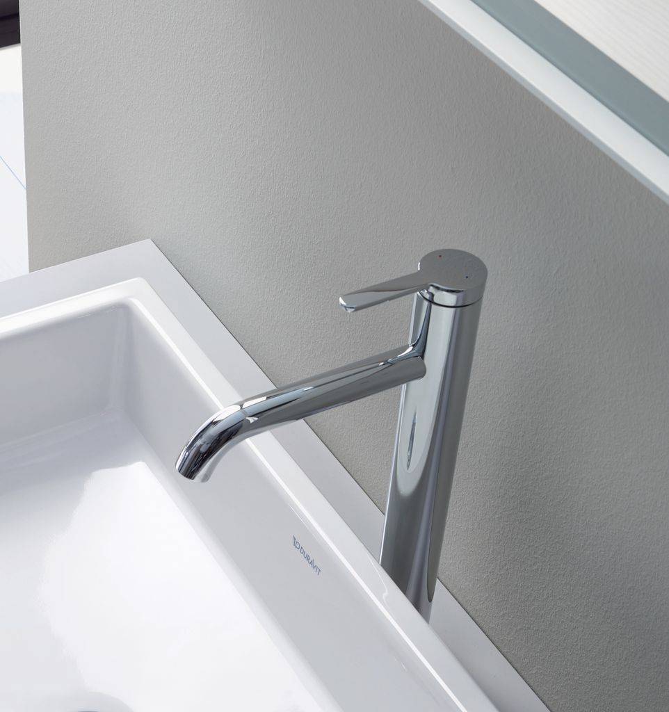 C.1 Single lever washbasin mixer L with pull rods drain set
