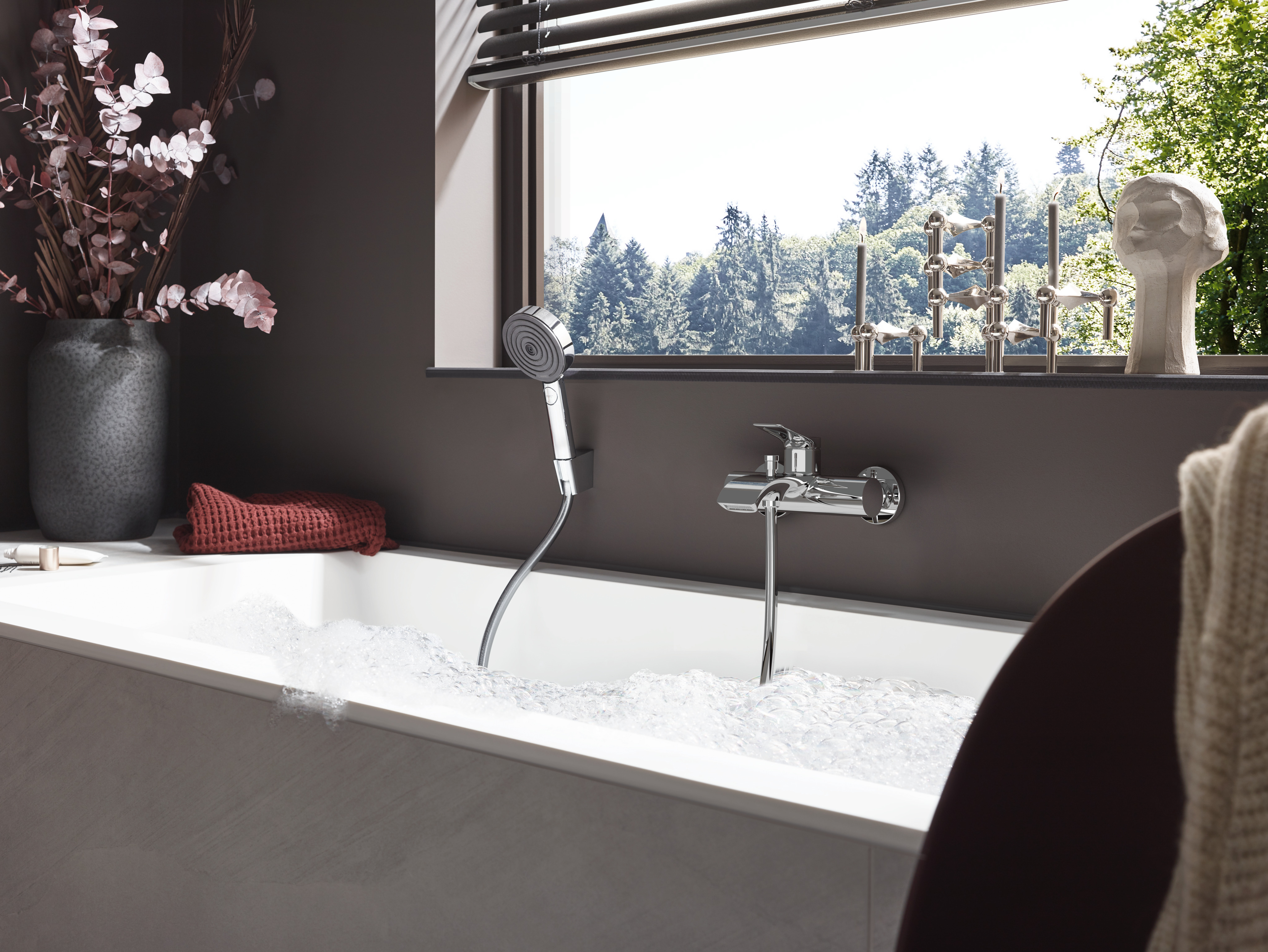 Hansgrohe Vivenis Einhebel-Wannenarmatur Original Aufputz