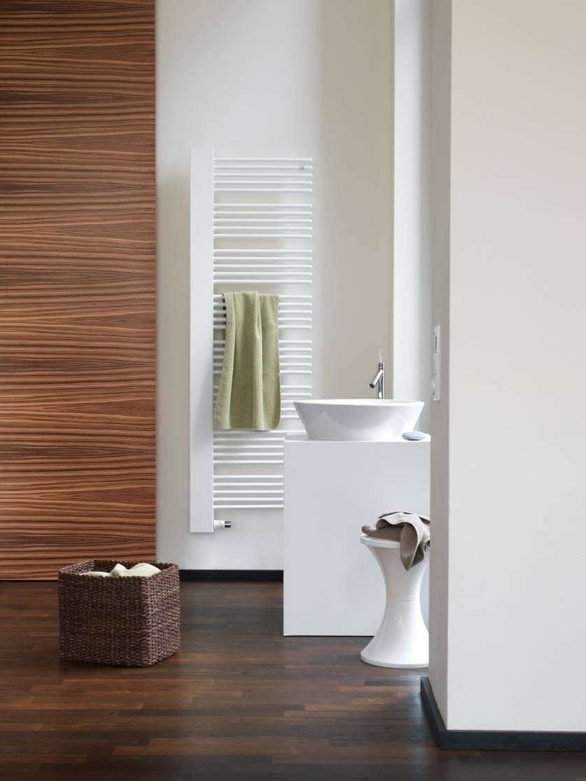 Zehnder Yucca Cover Badheizkörper für Warmwasseranschluss Ausführung rechts, Modell YPR-180-60